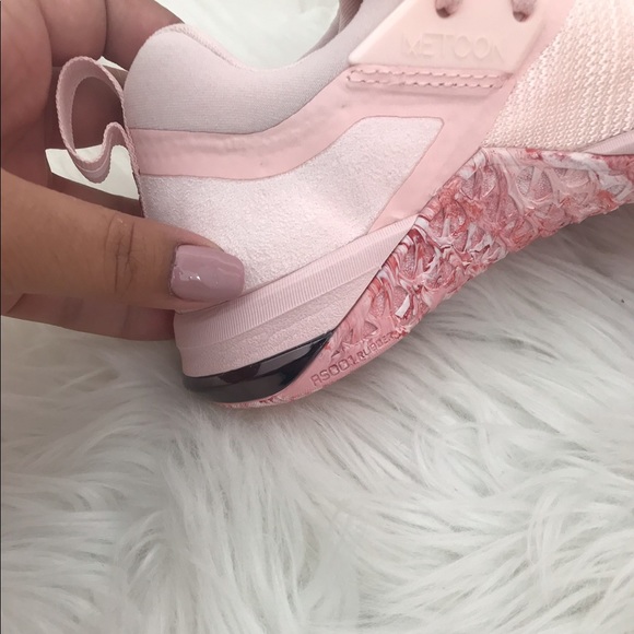 🌸 LAST ONE: Women’s Nike Metcon flyknit 🌸 - Picture 5 of 7